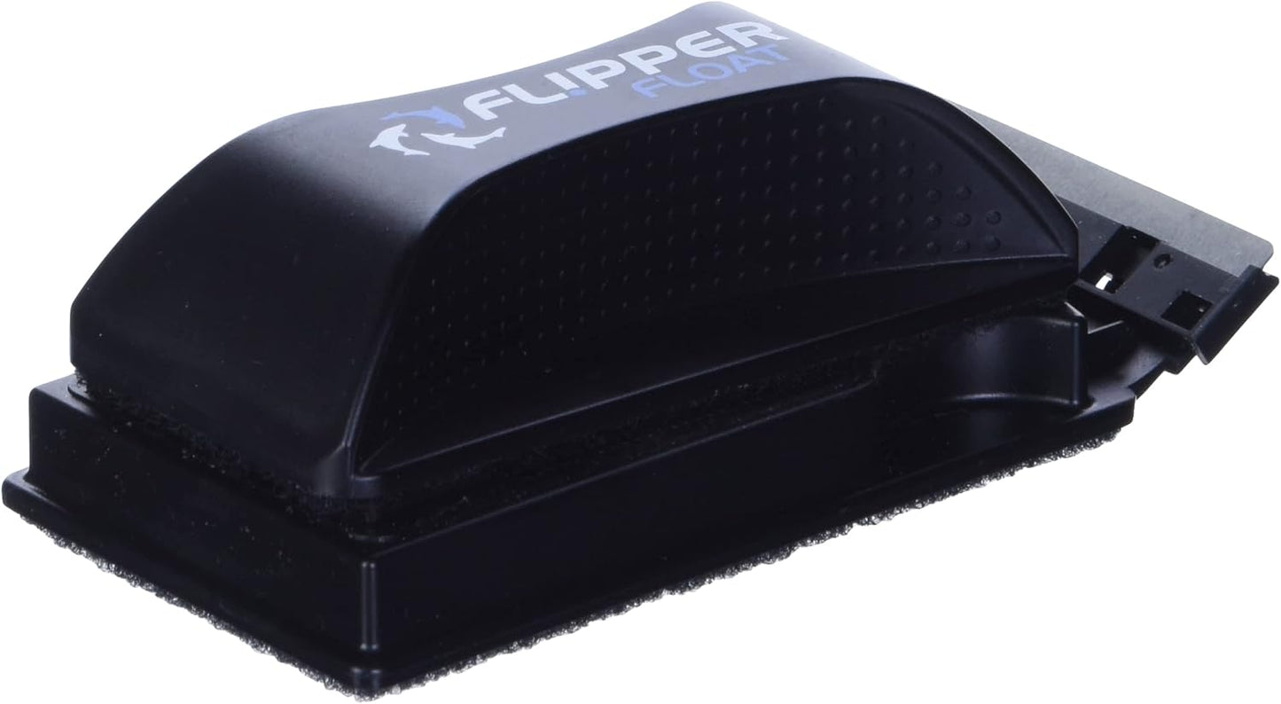 Close up of the rare earth magnet side on the FL!PPER aquarium cleaner float.