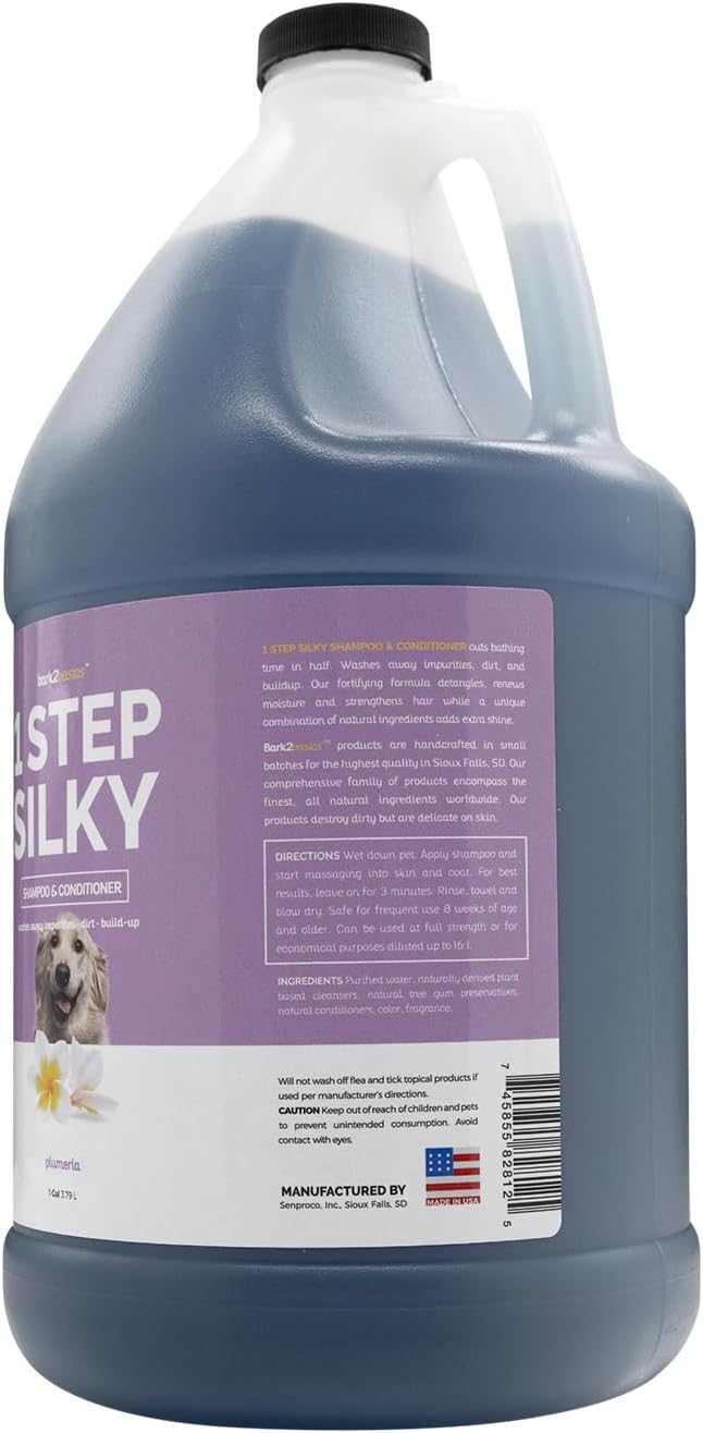 Professional dog grooming shampoo 2-in-1 bottle label detail