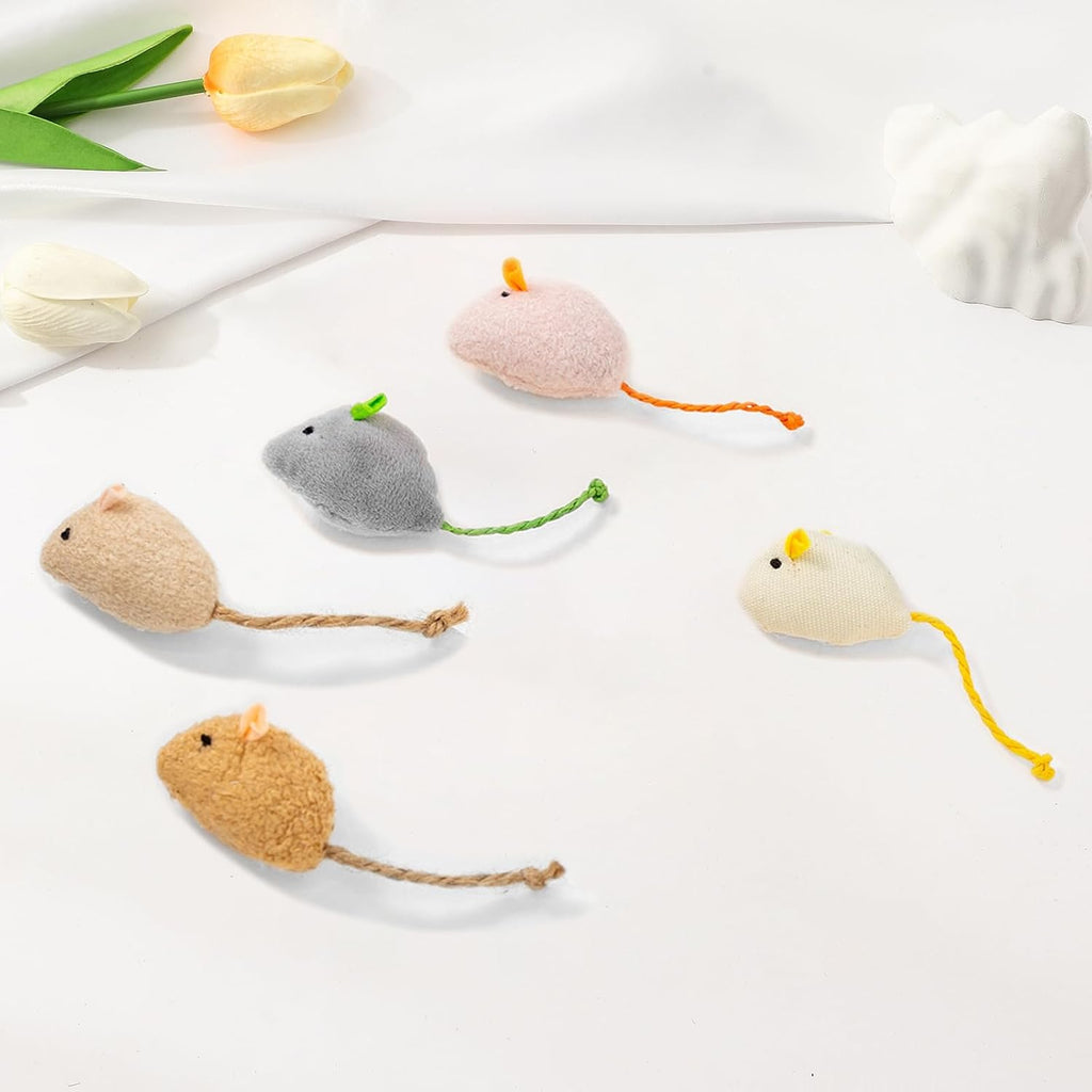 Lightweight synthetic fur mouse toys with string tails for chasing