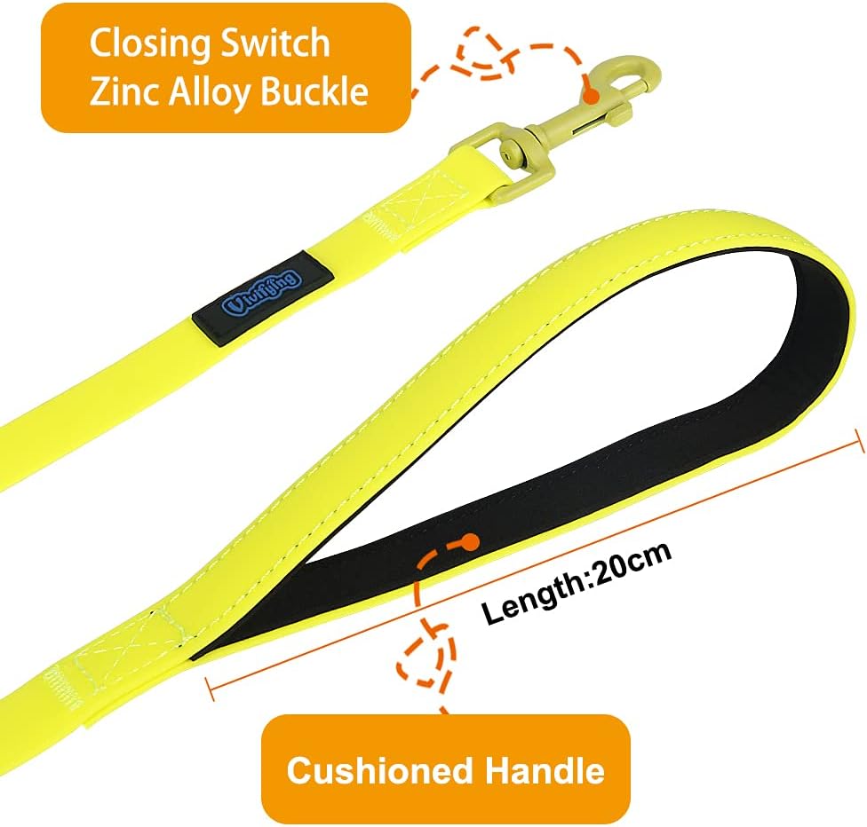 Vivifying tracking and training long line leash being rinsed under water