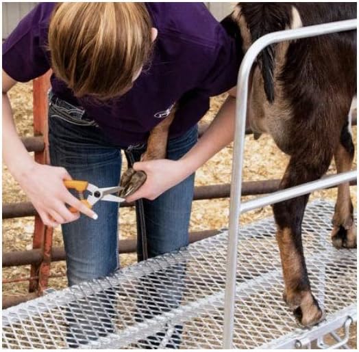 ExoTrim livestock shears showing the integrated safety locking mechanism
