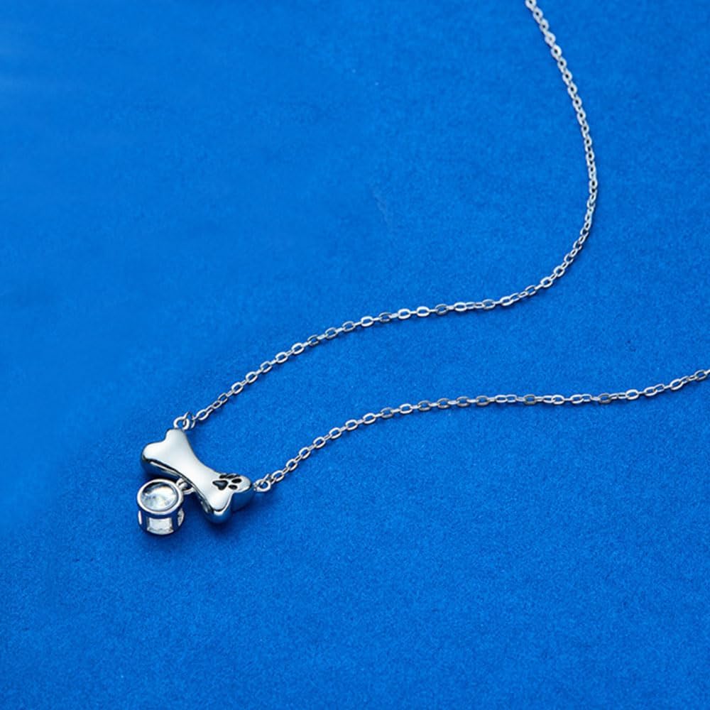 Personalized paw print projection jewelry showing photo preview mechanism.