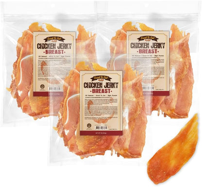 Dog enjoying Gootoe chicken jerky training treat
