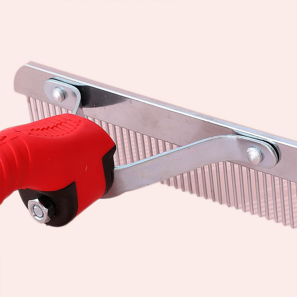 Octchoco grooming brush showing anti-slip handle grip