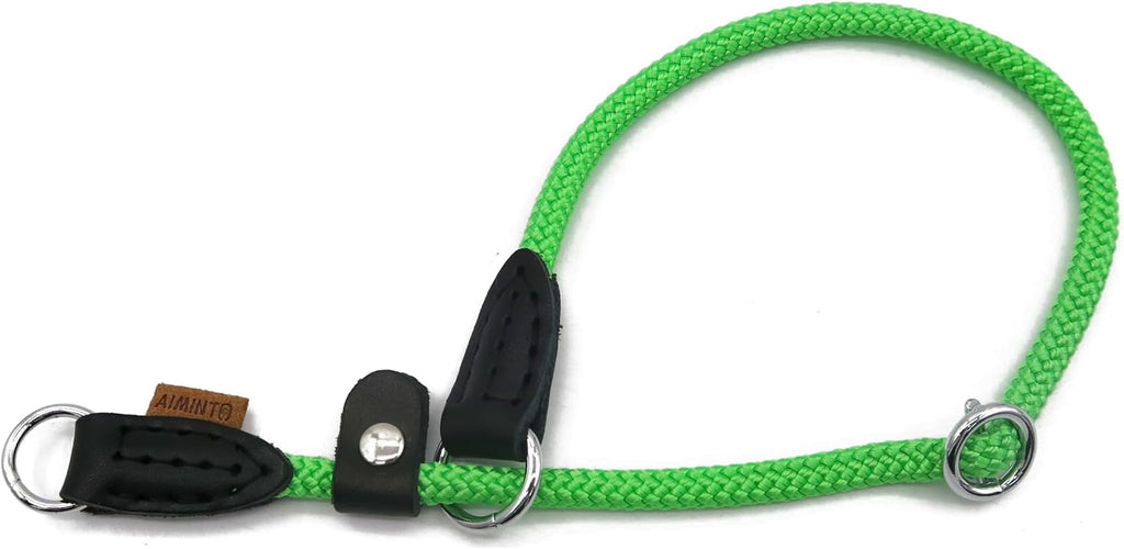 Aiminto anti choking martingale collar laid flat on a surface.
