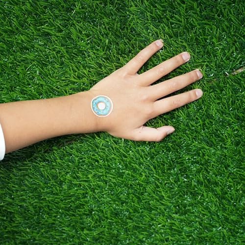 Waterproof hydrocolloid insect bite patches for kids during outdoor activities