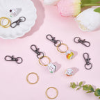 Lucky cat charms attached to a kitten collar example