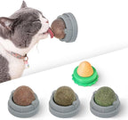 Packaging of Potaroma natural cat health toys