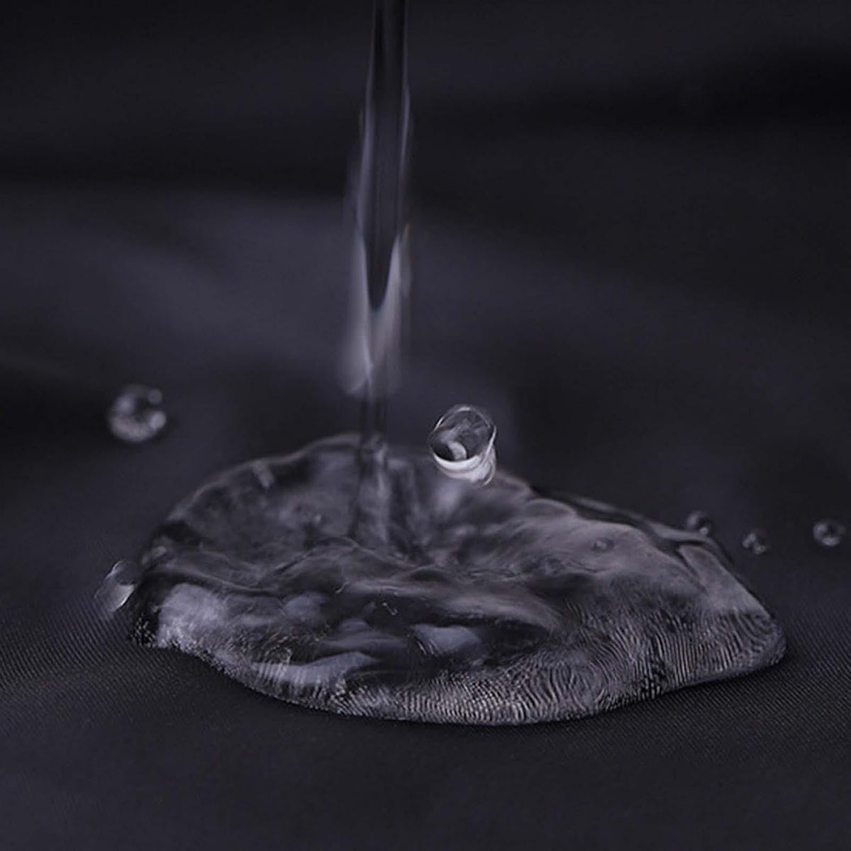 Waterproof material texture of the Baoblaze bird cage accessory