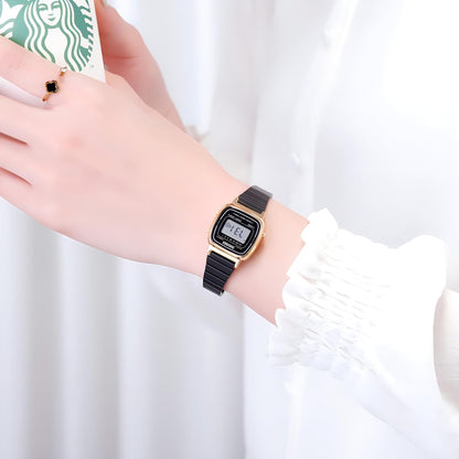 Close-up of the high-hardness scratch-resistant glass watch face on the MASTOP elegant simple ladies wrist watch.