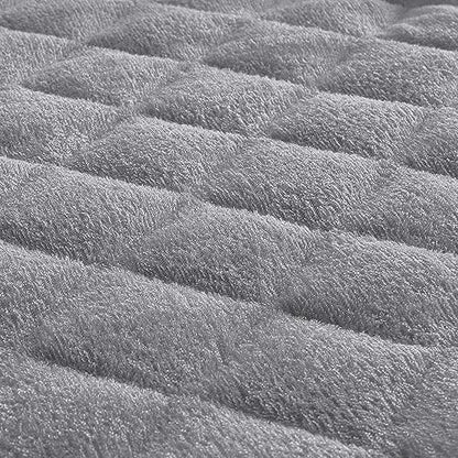 Soft quilted terry surface of Moonsea changing mat