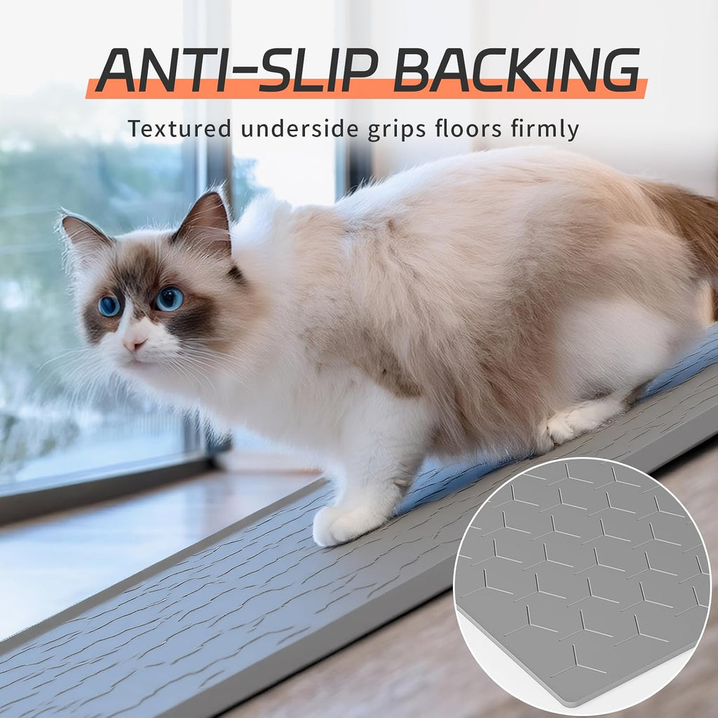 Easy cleaning demonstration of the Bulkniu silicone cat mat being rinsed under running water.