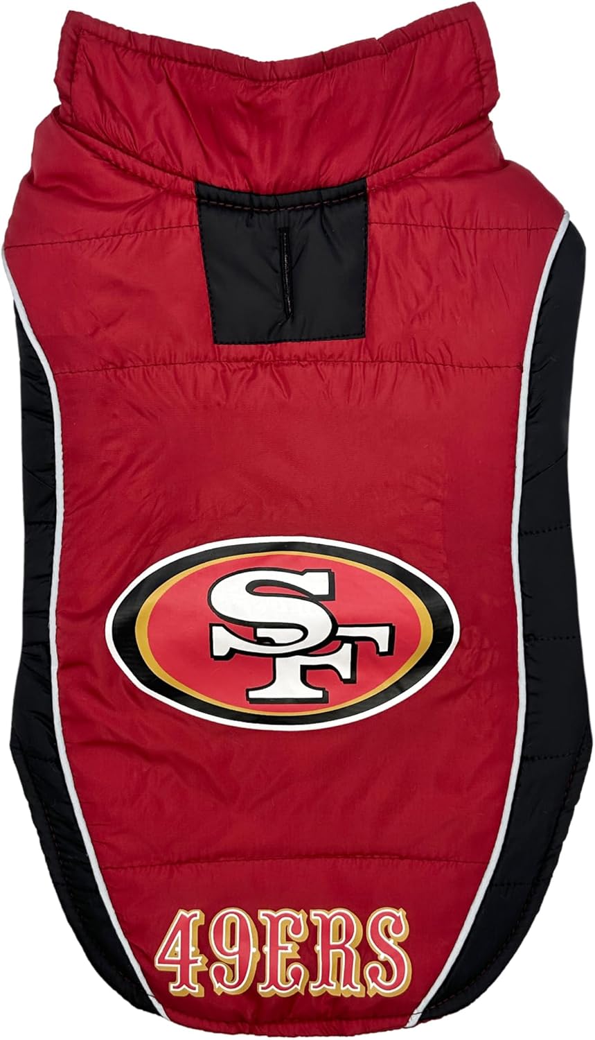 Close up of the high quality embroidered NFL team branding and reflective details