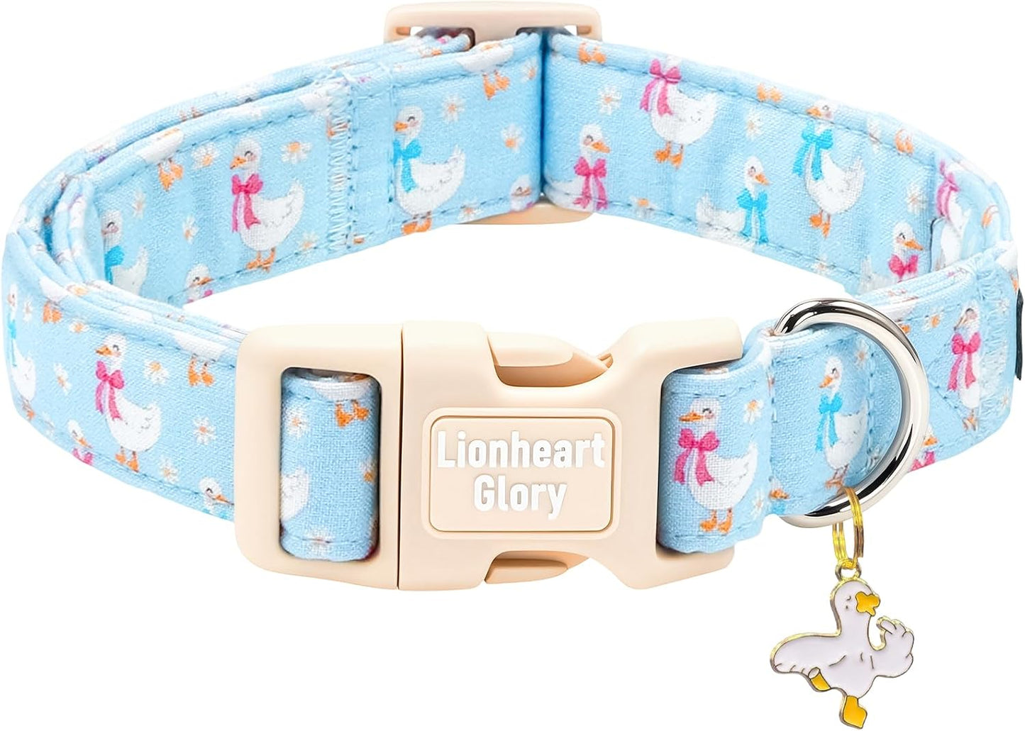 Quick release buckle on patriotic dog accessory