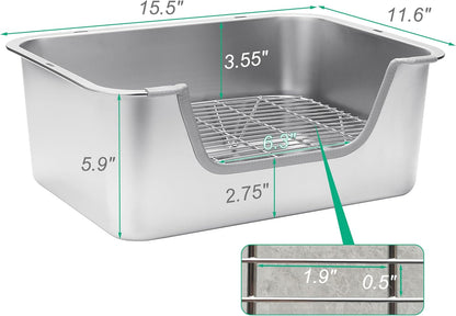 Sorstrem medium rabbit litter box showing sifting grid detail