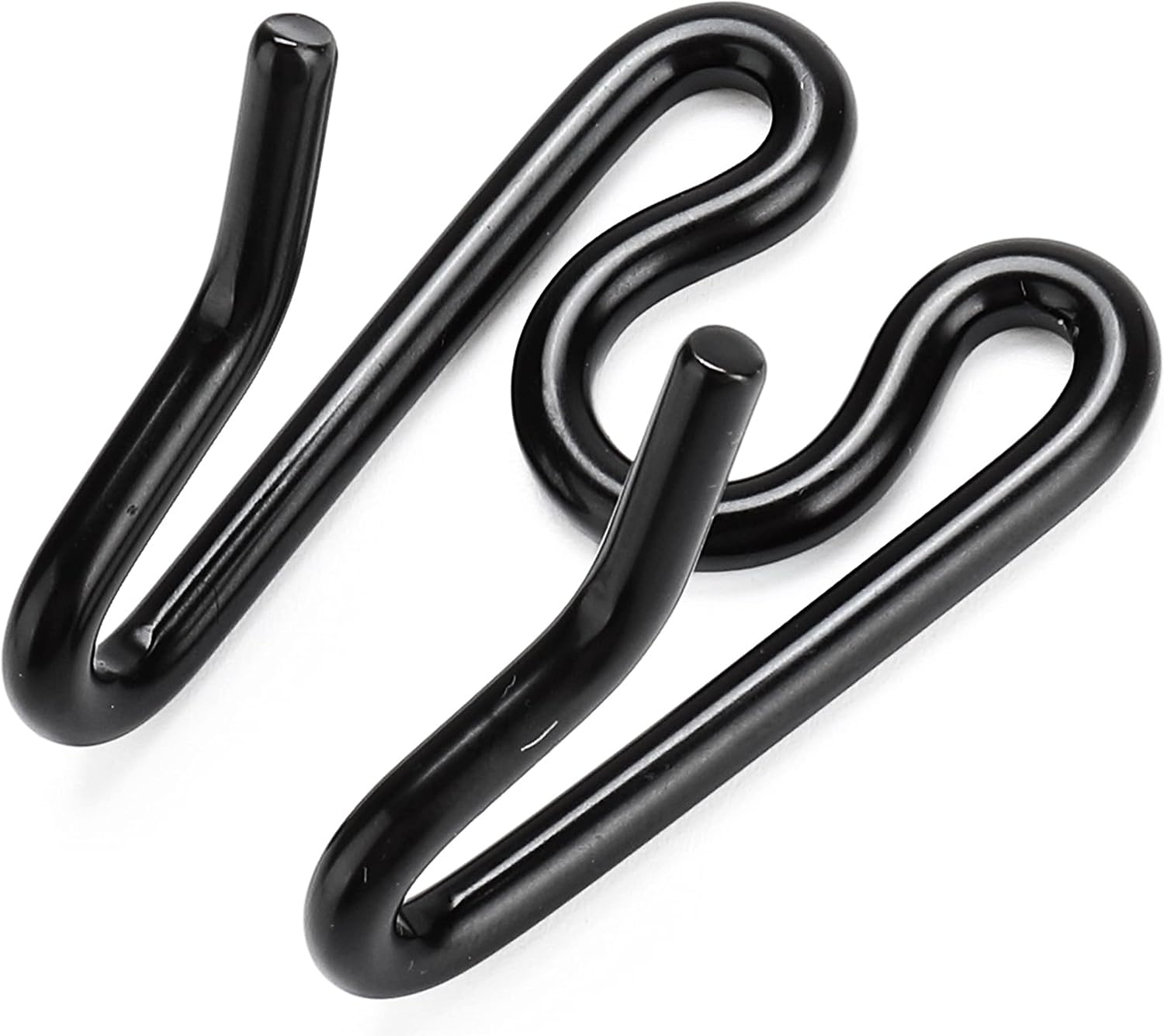 MOZETO rust resistant black metal dog prong links laid out on a clean backdrop