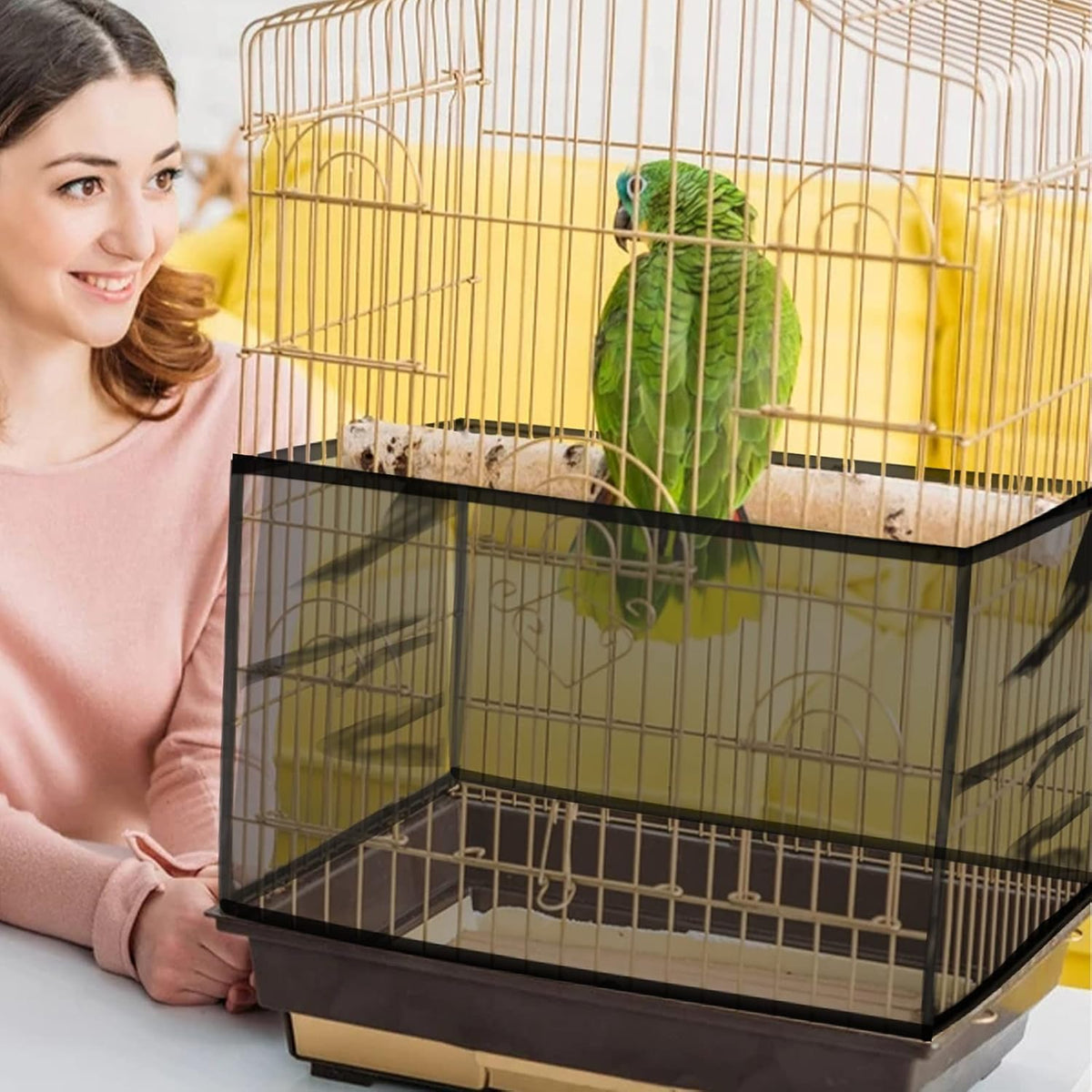 Top view of elastic band on Daoeny bird cage net