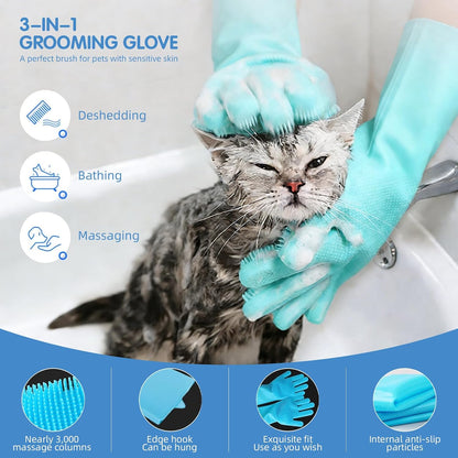 Ergonomic handles of the grooming tools highlighting the non slip rubber grip material.