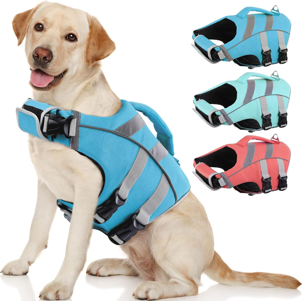 Kuoser dog flotation vest back view highlighting the persistent reflective visibility bands