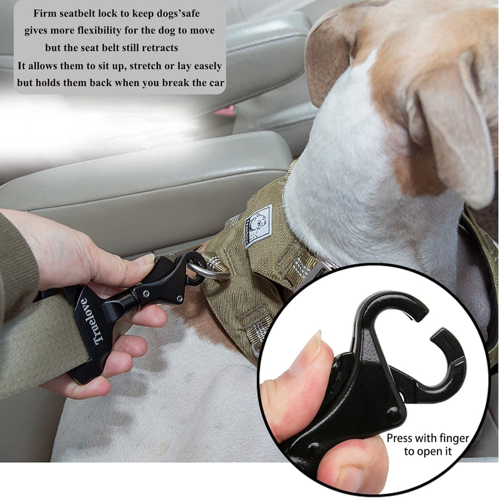 Detailed view of the swivel hook on the pet car restraint