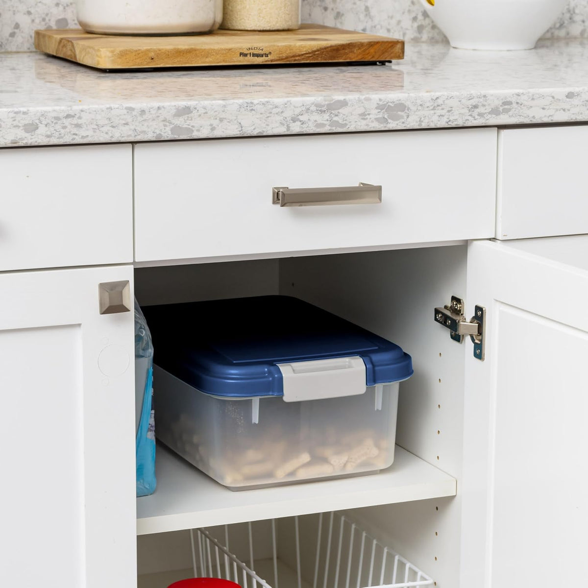IRIS USA Airtight Dog Food Storage Container, Up to 11 lbs, Dog Cat Bird and Other Pet Food Treats Storage Bin, Dog Cat Wet Food Cans, Keep Fresh, BPA Free, Stackable, Navy - Image 5