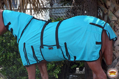 Side profile of a horse wearing the Hilason UV protection breathable turnout sheet