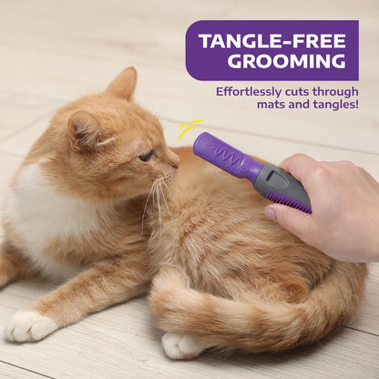 Hertzko large detangler comb for dogs and cats illustrating the rounded safe outer tips
