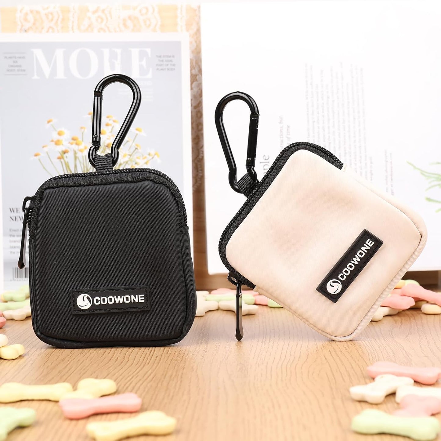 Coowone spill-proof puppy treat container showing the smooth zipper mechanism open with snacks inside.