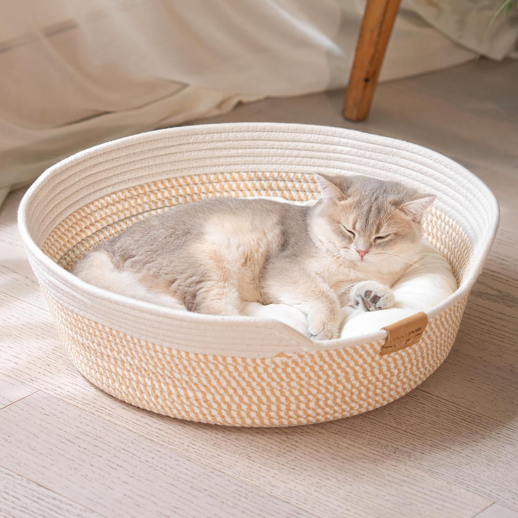 Cheerhome Pets cat bed basket front view with cushion