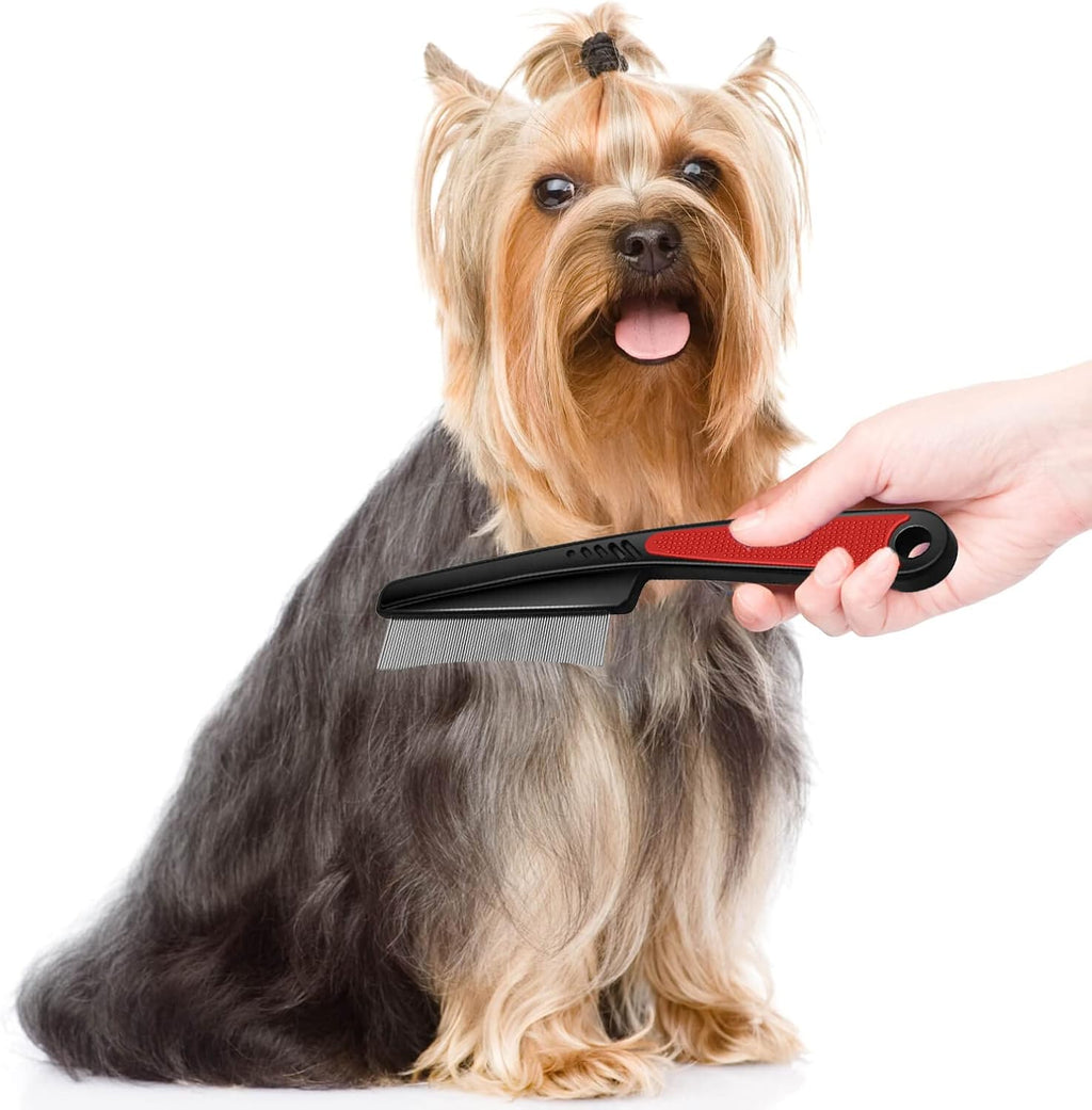 Using Yumflan flea comb on a dog coat