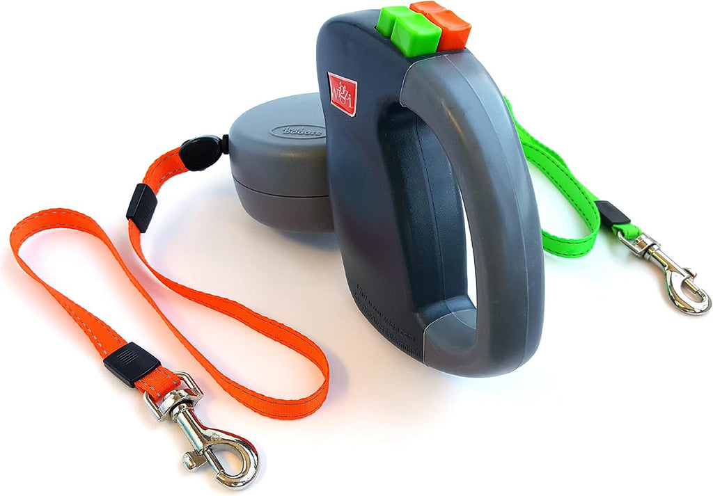Wigzi 2025 edition leash showing independent braking functionality