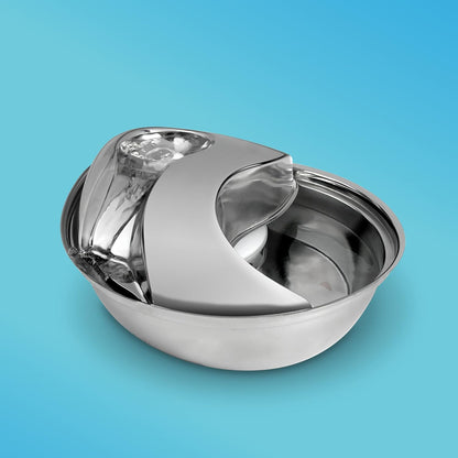 Pioneer Pet Raindrop fountain in modern home kitchen setting