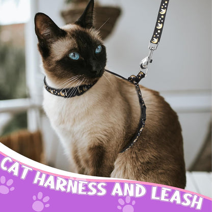 Close up view of the durable plastic buckle on feline safety harness