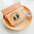 Rabbit grooming with Cooncicy deshedder brush