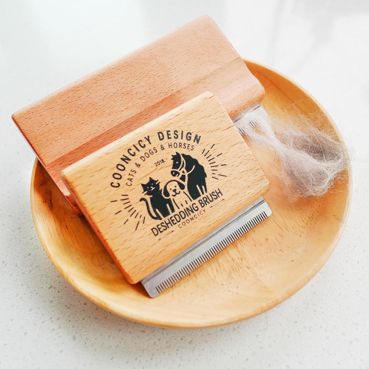 Rabbit grooming with Cooncicy deshedder brush