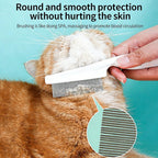Breedo dog and cat hair cleaner comb demonstrating fine comb spacing
