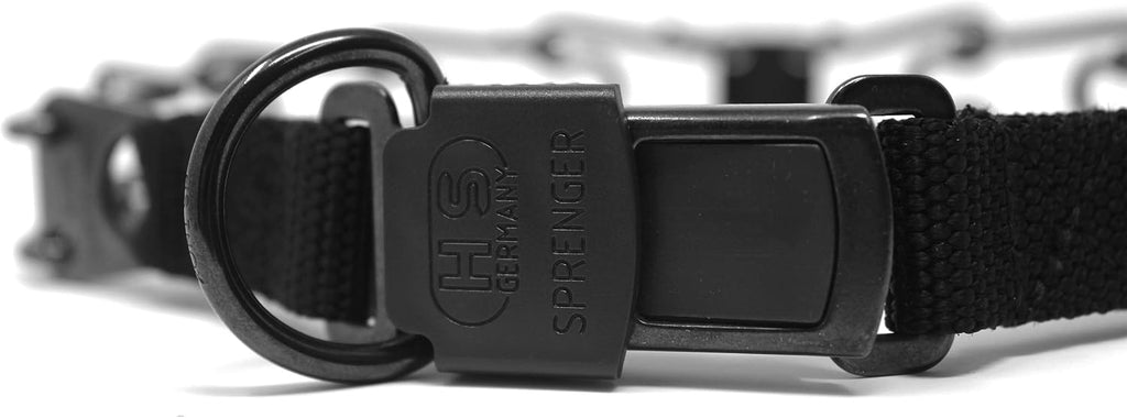 Adjustable medium-sized behavior correction collar showing removable links.