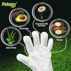 No rinse dog and cat cleaning glove being used to wipe muddy paws