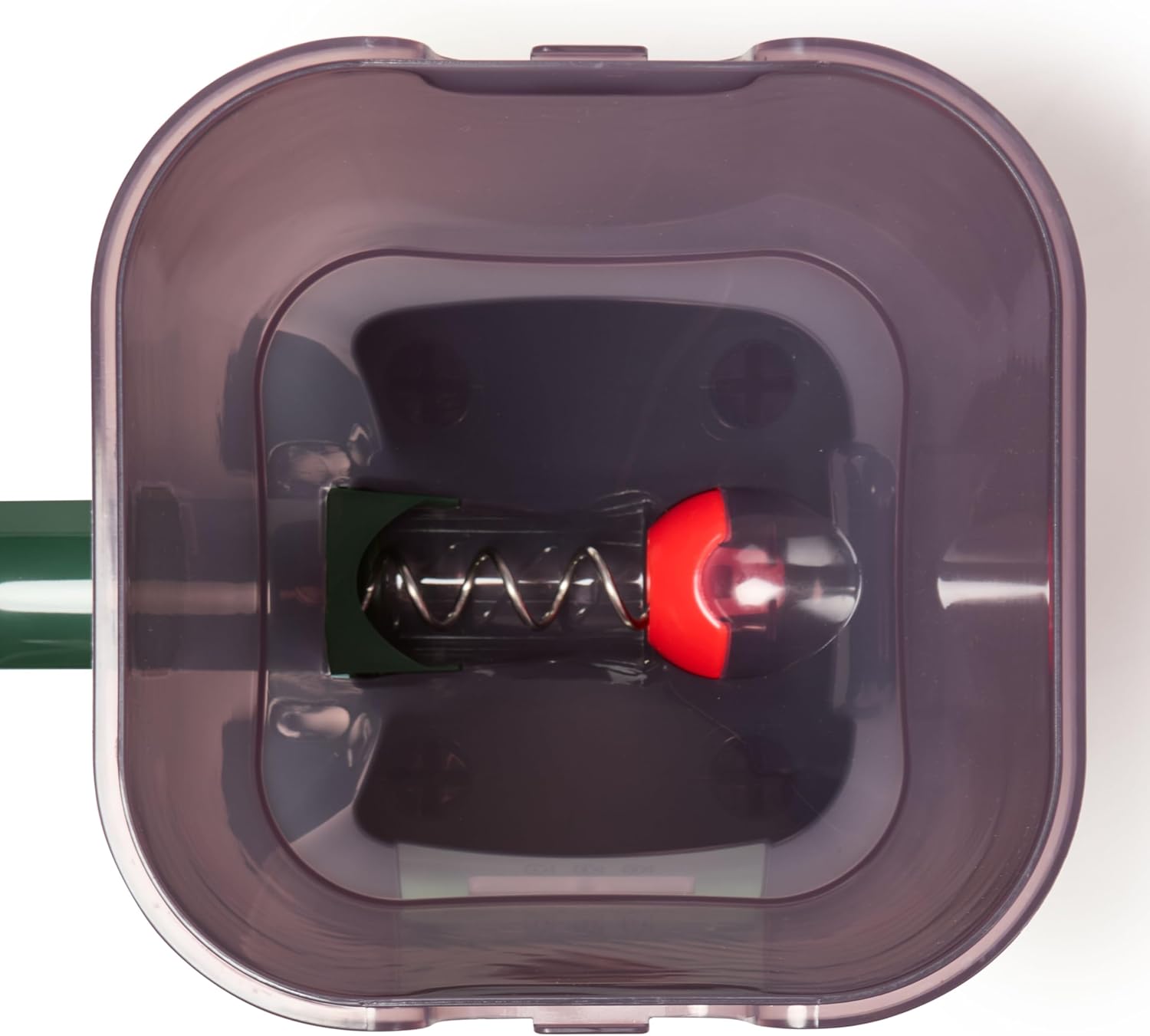 Secure snap lock lid mechanism on the heavy duty outdoor pet product.