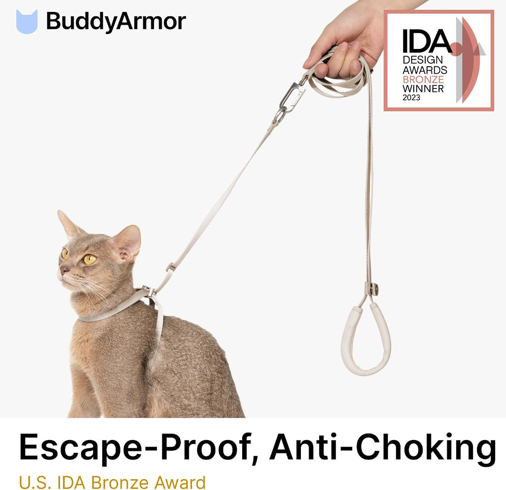 BuddyArmor escape-proof cat harness showing secure buckle mechanism