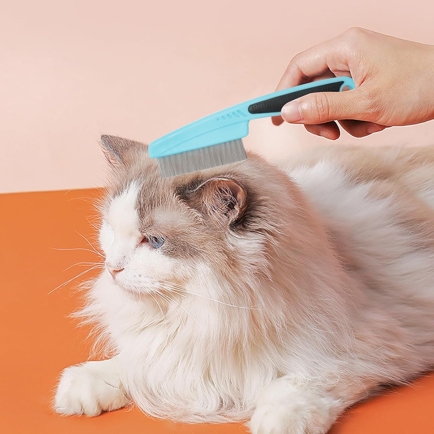 Side profile of Dianzhu pet grooming comb with rubber grip