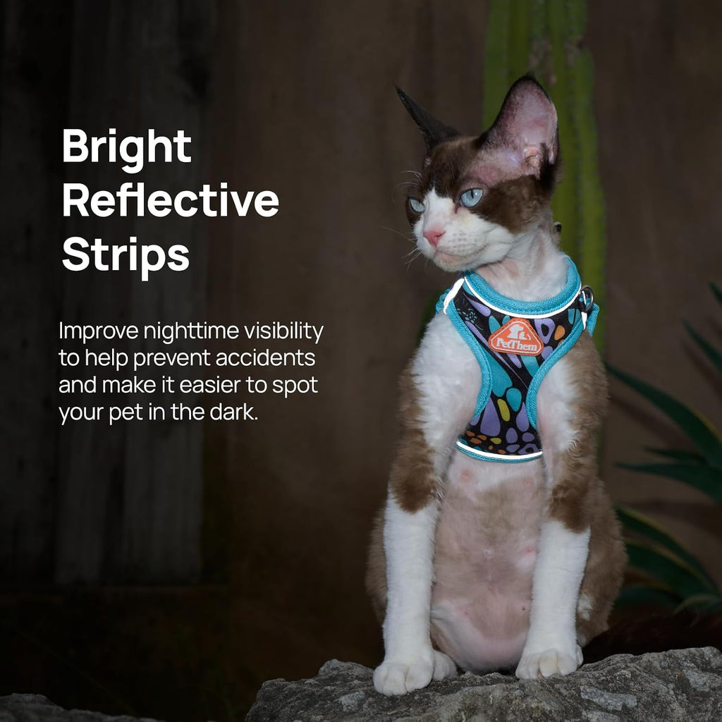 PetThem breathable mesh cat vest close up of safety buckle.
