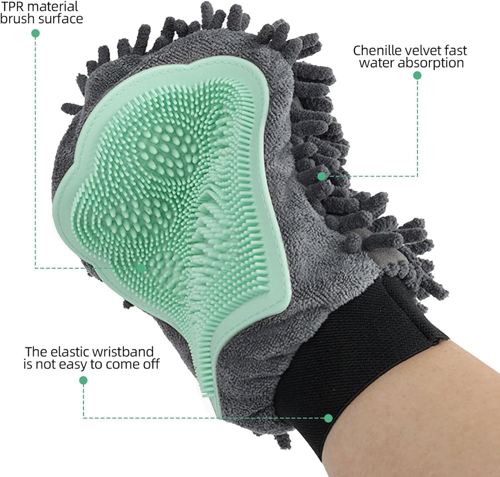 Close up of silicone bristles on Histotree pet grooming glove
