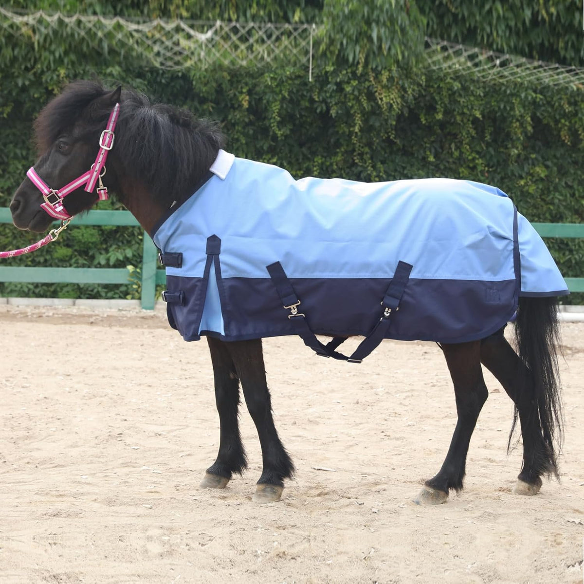 Gallopoff Pony 36 Inch Rain Blanket showing the contoured shoulder gusset panels