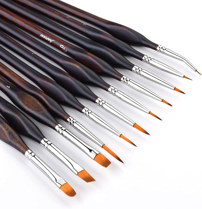 Fuumuui detail paint brushes set front view featuring eleven miniature art brushes with dark triangular handles