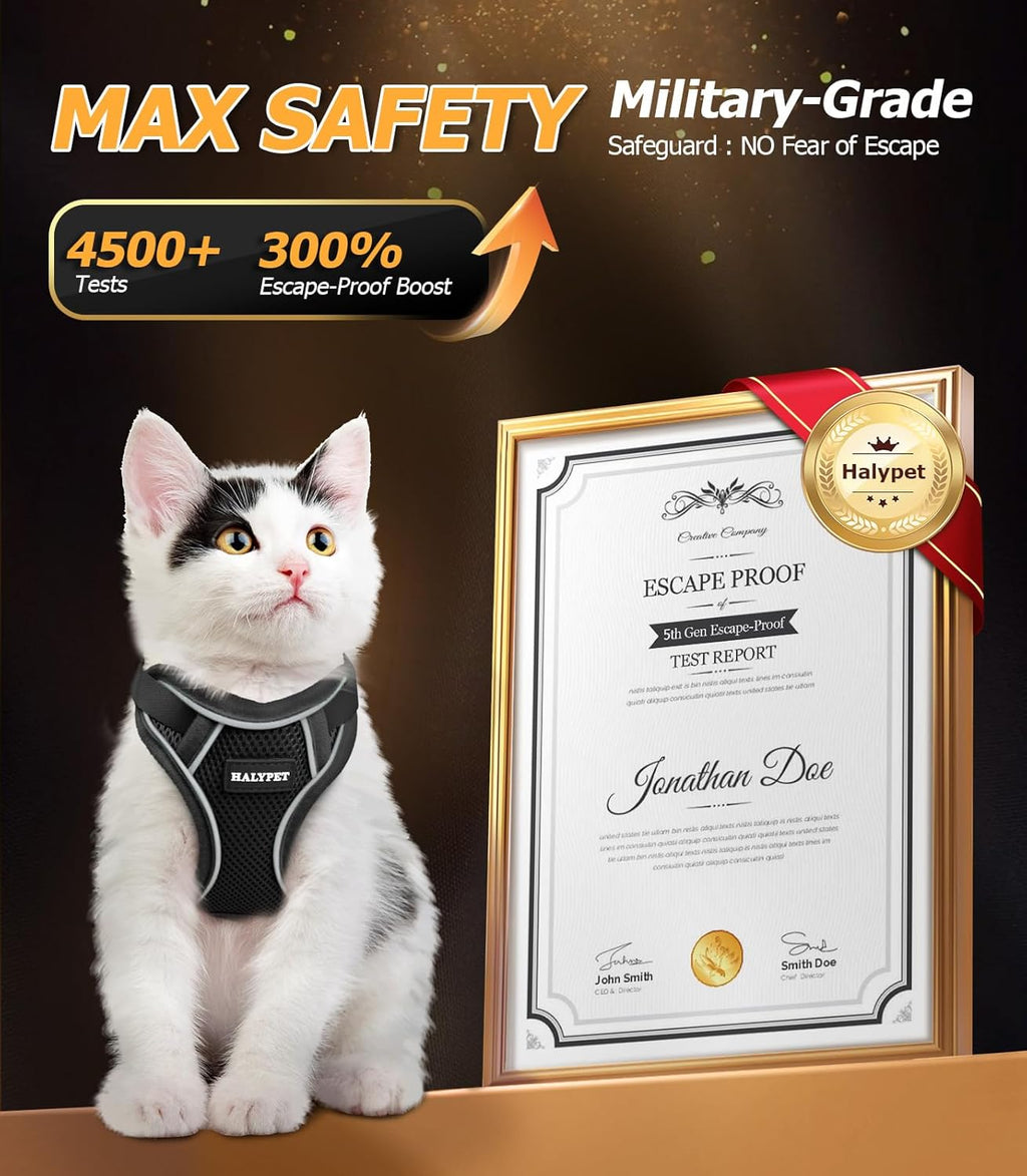Adjustable soft kitten harness with reflective strip for night safety