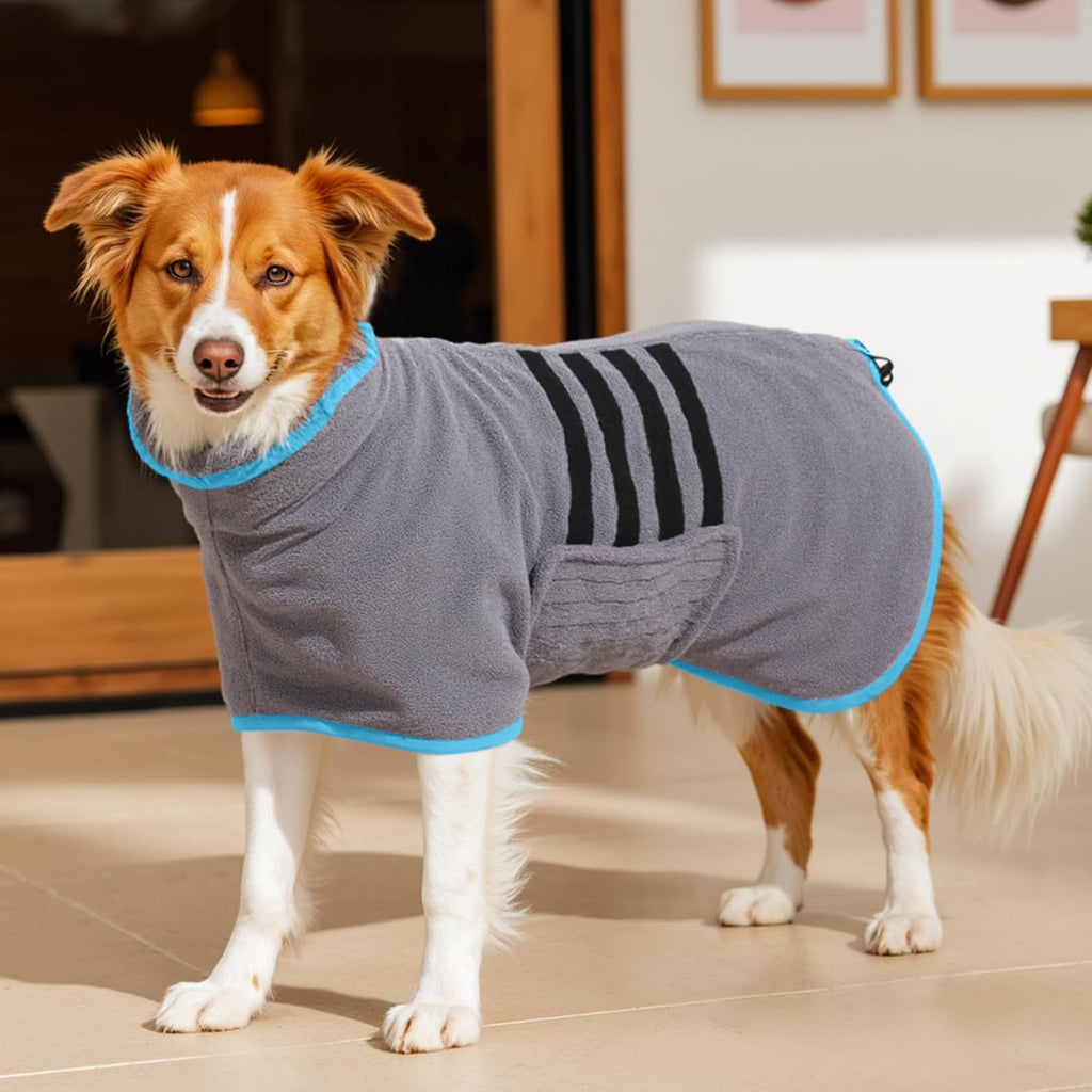 Material texture of absorbent microfibre dog grooming towel