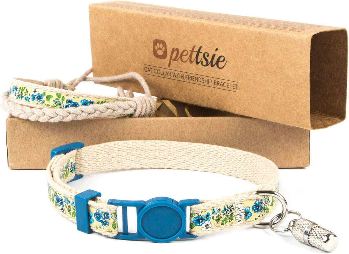 Pettsie red cat collar lifestyle