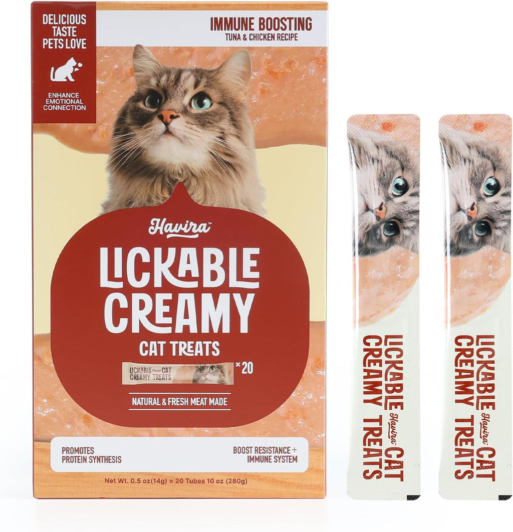 Cat enjoying Havira healthy creamy urinary support snack