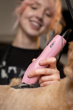 Side view of the dual speed switch on Wahl pet grooming clipper